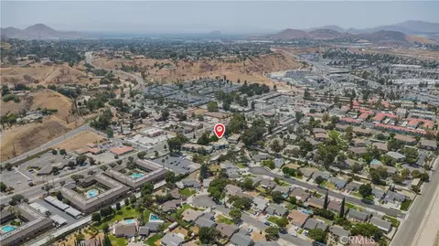 View/Area - 1735 E Washington St #B-11, Colton, CA 92324 photo 5 of 6