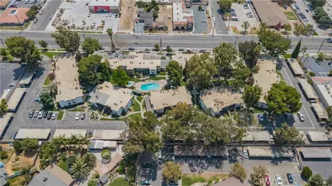 View/Area - 1735 E Washington St #B-11, Colton, CA 92324 photo 6 of 6