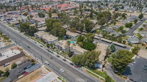 View/Area - 1735 E Washington St #B-11, Colton, CA 92324 photo 3 of 6