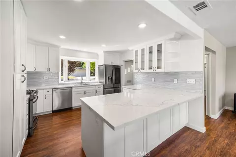 Kitchen - 221 Phlox Ave, Redlands, CA 92373 photo 2 of 5