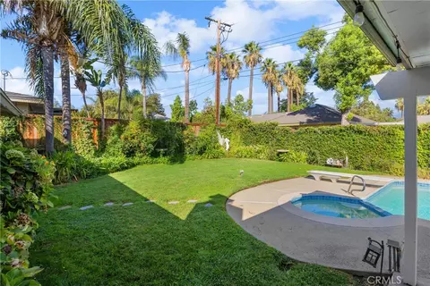 Exterior - 221 Phlox Ave, Redlands, CA 92373 photo 8 of 10