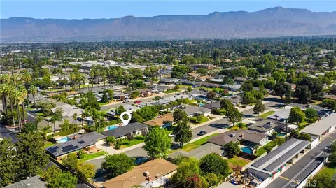 View/Area - 221 Phlox Ave, Redlands, CA 92373 photo 4 of 4