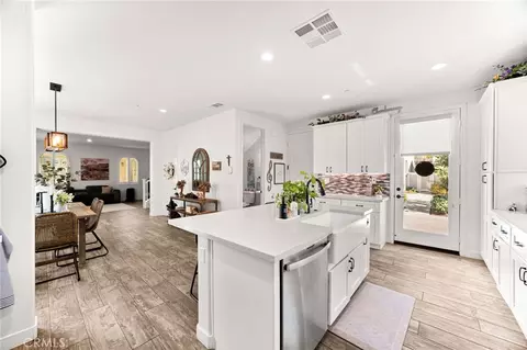 Kitchen - 1623 Hogan Ct, Upland, CA 91784 photo 4 of 4