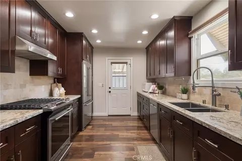 Kitchen - 686 N Ukiah Way, Upland, CA 91786 photo 1 of 3