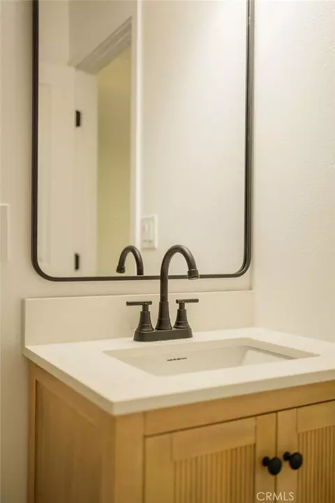 Bath - 164 E 10th St, San Bernardino, CA 92410 photo 2 of 2