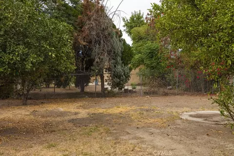 Exterior - 164 E 10th St, San Bernardino, CA 92410 photo 8 of 8