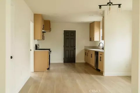 Entry Way - 164 E 10th St, San Bernardino, CA 92410 photo 5 of 5