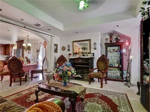 Living - 207 Gilbert Way, Placentia, CA 92870 photo 2 of 2