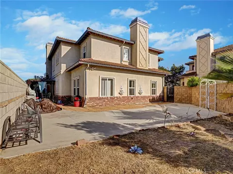 Exterior - 207 Gilbert Way, Placentia, CA 92870 photo 4 of 4