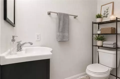 Bath - 1530 Athol St, Bloomington, CA 92316 photo 2 of 2