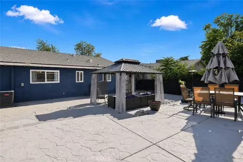 Exterior - 1530 Athol St, Bloomington, CA 92316 photo 5 of 6