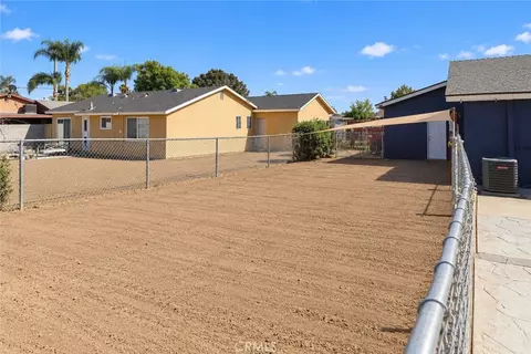 Exterior - 1530 Athol St, Bloomington, CA 92316 photo 6 of 6