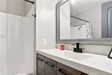 Bath - 1530 Athol St, Bloomington, CA 92316 photo 1 of 2
