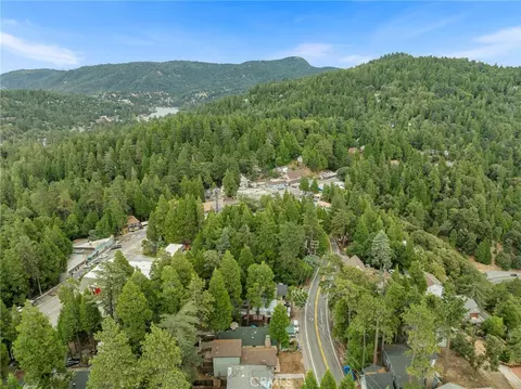 View/Area - 23376 Crestline Rd, Crestline, CA 92325 photo 2 of 2