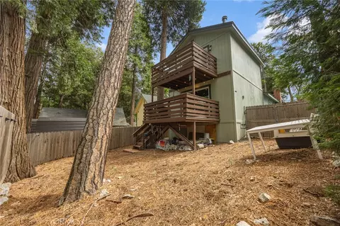 Exterior - 23376 Crestline Rd, Crestline, CA 92325 photo 8 of 9