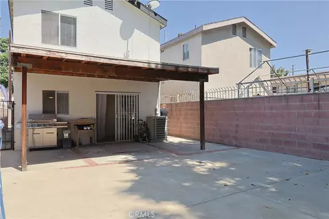 Exterior - 2214 W Wardlow, Long Beach, CA 90810 photo 1 of 5