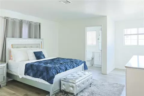 Bedroom - 2214 W Wardlow, Long Beach, CA 90810 photo 1 of 1