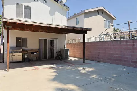 Exterior - 2214 W Wardlow, Long Beach, CA 90810 photo 2 of 5