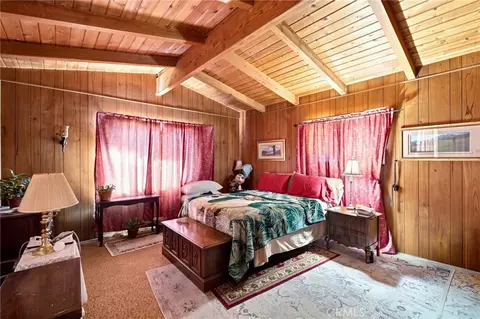 Bedroom - 101 Weisshorn, Crestline, CA 92325 photo 1 of 5