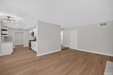Living - 6542 Redbud, Rancho Cucamonga, CA 91739 photo 6 of 8