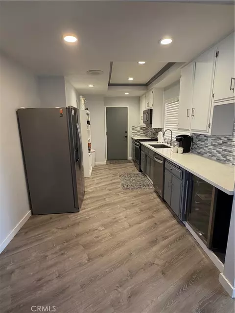 Kitchen - 1228 Acadia, Lake Arrowhead, CA 92352 photo 1 of 2