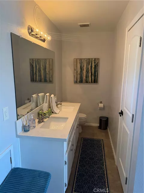 Bath - 1228 Acadia, Lake Arrowhead, CA 92352 photo 2 of 3