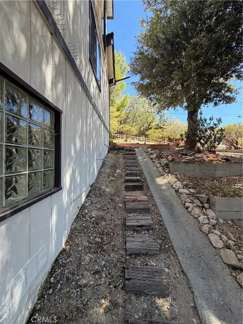 Exterior - 1228 Acadia, Lake Arrowhead, CA 92352 photo 5 of 11