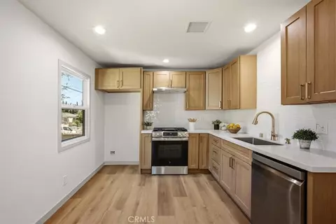 Kitchen - 10237 Silverton, Tujunga, CA 91042 photo 1 of 2