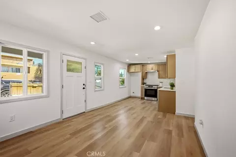 Living - 10237 Silverton, Tujunga, CA 91042 photo 2 of 5
