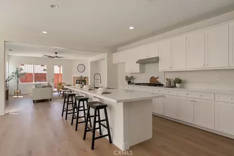 Kitchen - 243 Monument Pkwy, Perris, CA 92570 photo 1 of 3