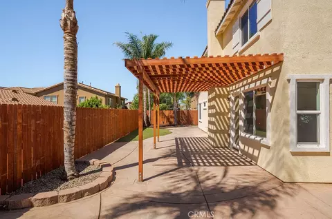 Exterior - 243 Monument Pkwy, Perris, CA 92570 photo 2 of 6