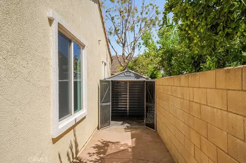 Exterior - 243 Monument Pkwy, Perris, CA 92570 photo 4 of 6