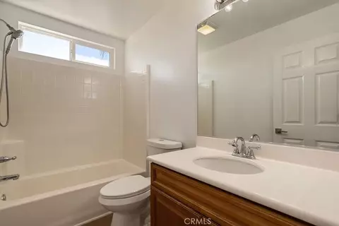 Bath - 243 Monument Pkwy, Perris, CA 92570 photo 6 of 8