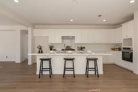 Kitchen - 243 Monument Pkwy, Perris, CA 92570 photo 2 of 3