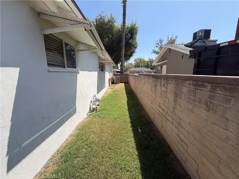 Exterior - 8005 Garfield St, Riverside, CA 92504 photo 5 of 10