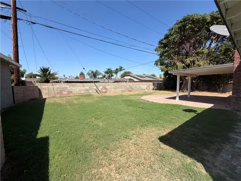 Exterior - 8005 Garfield St, Riverside, CA 92504 photo 4 of 10