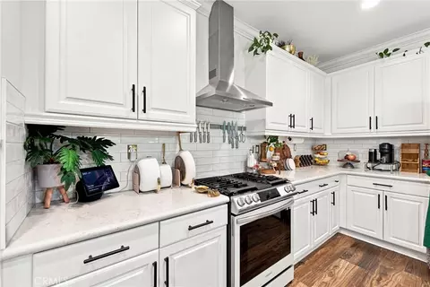 Kitchen - 11698 Starlily Ct, Corona, CA 92883 photo 3 of 5