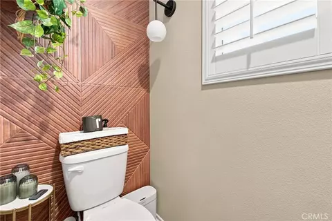 Bath - 11698 Starlily Ct, Corona, CA 92883 photo 3 of 4