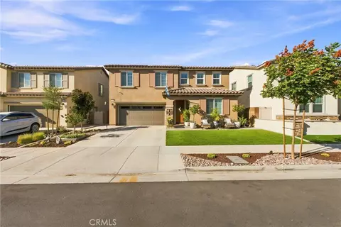 Exterior - 11698 Starlily Ct, Corona, CA 92883 photo 4 of 5