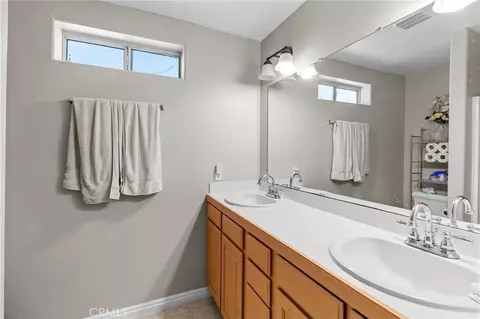 Bath - 15080 Birdie Ln, Helendale, CA 92342 photo 5 of 5