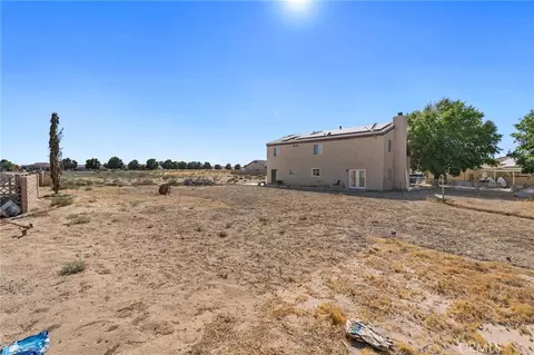 Exterior - 15080 Birdie Ln, Helendale, CA 92342 photo 6 of 8