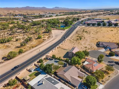 View/Area - 15080 Birdie Ln, Helendale, CA 92342 photo 7 of 8