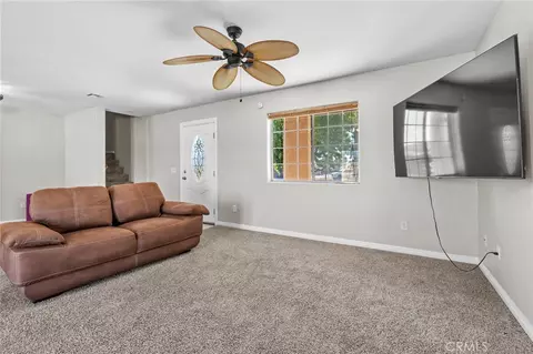 Living - 15080 Birdie Ln, Helendale, CA 92342 photo 2 of 2