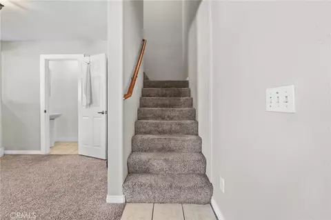 Entry Way - 15080 Birdie Ln, Helendale, CA 92342 photo 4 of 6