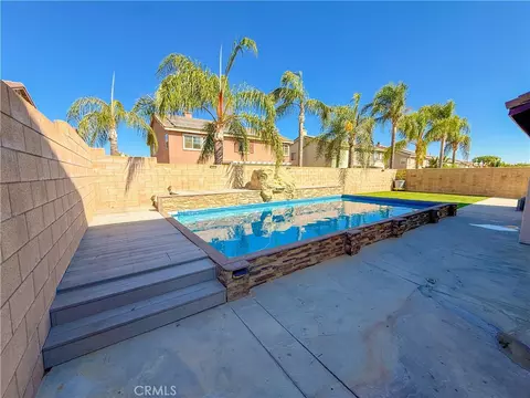 Exterior - 7565 Blue Mist Ct, Fontana, CA 92336 photo 2 of 4