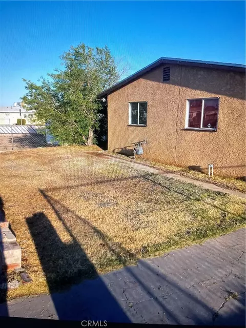 Exterior - 944 Elizabeth, Barstow, CA 92311 photo 1 of 3
