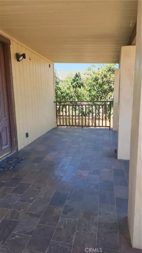 Exterior - 3112 1st, Riverside, CA 92507 photo 4 of 21