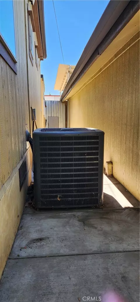 Exterior - 3112 1st, Riverside, CA 92507 photo 6 of 21
