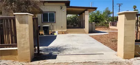 Exterior - 3112 1st, Riverside, CA 92507 photo 3 of 21
