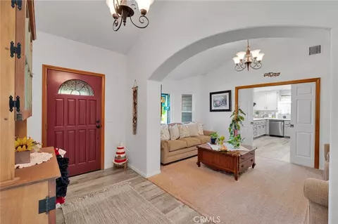 Entry Way - 17340 Buckthorn, Hesperia, CA 92345 photo 2 of 2